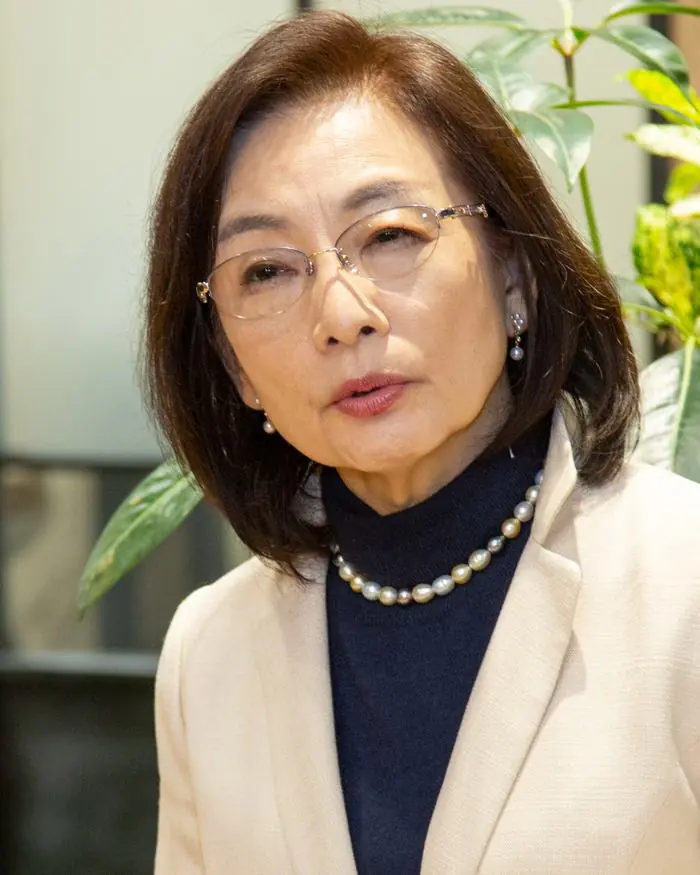 新崎 隆子 先生