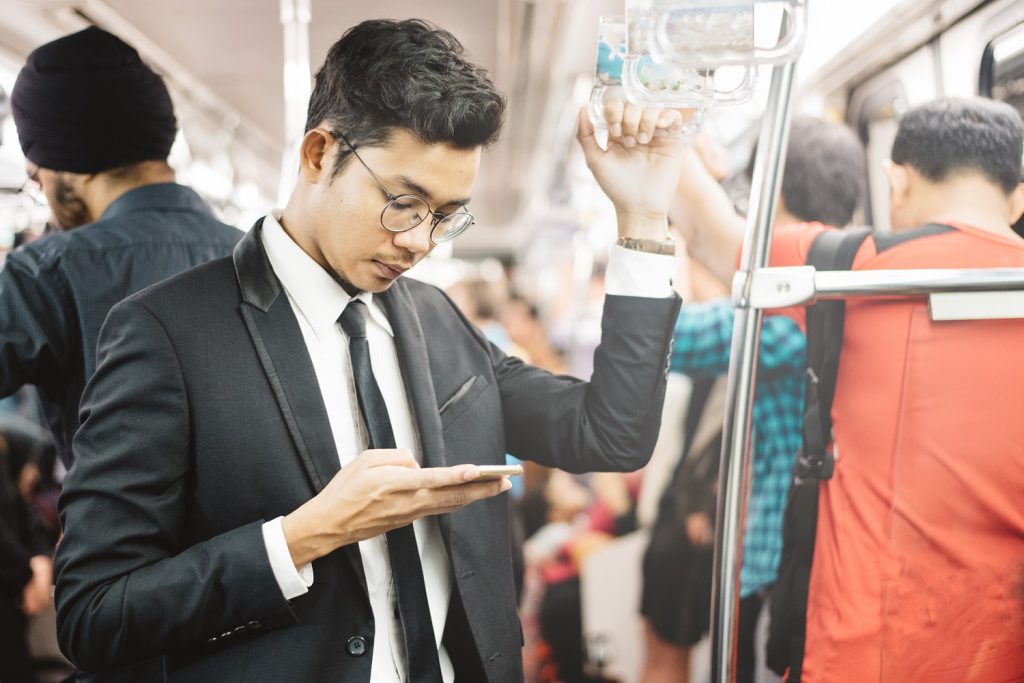 社会人の英語学習は 隙間時間の使える効率の良い勉強方法が最適 English Times