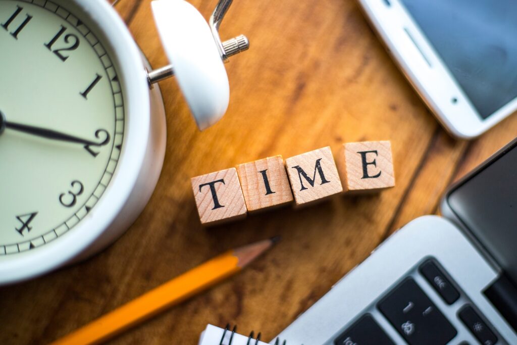 英語で時間はどう表記する？４つの書き方・言い方