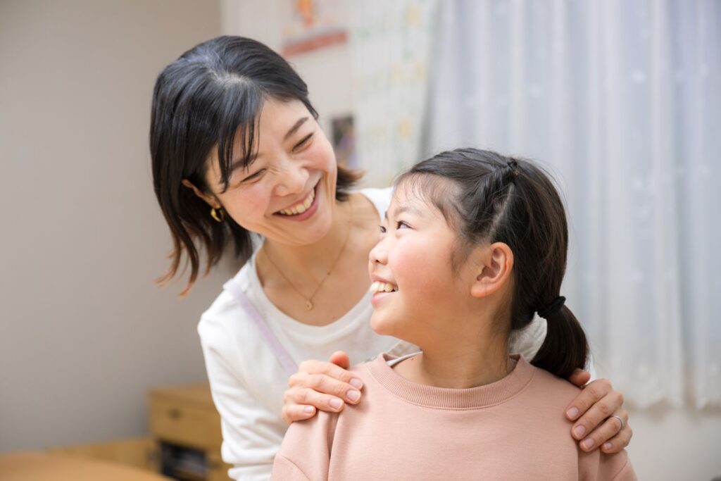 「褒める」を意味する英語表現まとめ