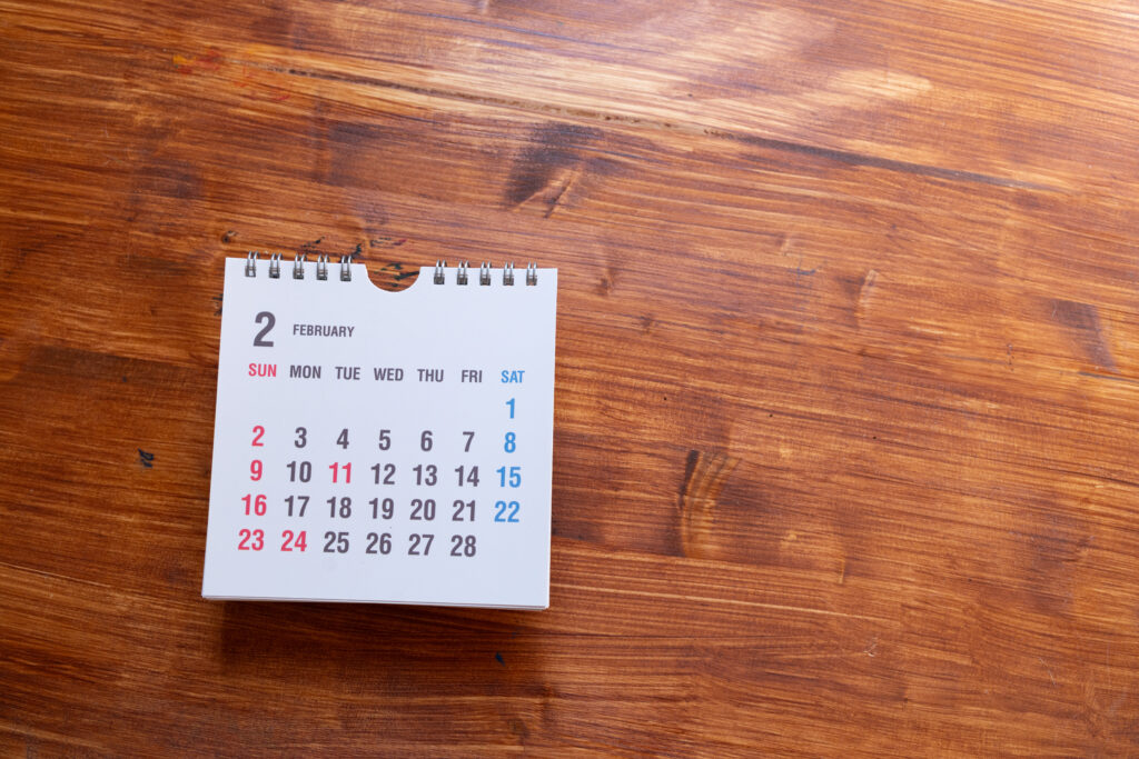 英語で「曜日」はどう言う？スペル・略語・使い方を確認