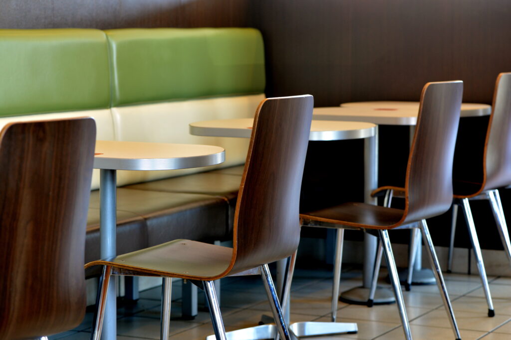 【完全攻略】マクドナルドで英語で注文！入店から受け取りまでの全フレーズ・単語集