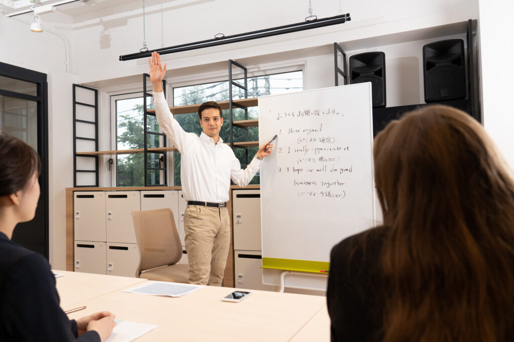 【子音・母音シリーズ】[m], [n], [ŋ]の発音の違いは？3つの鼻音を徹底解説